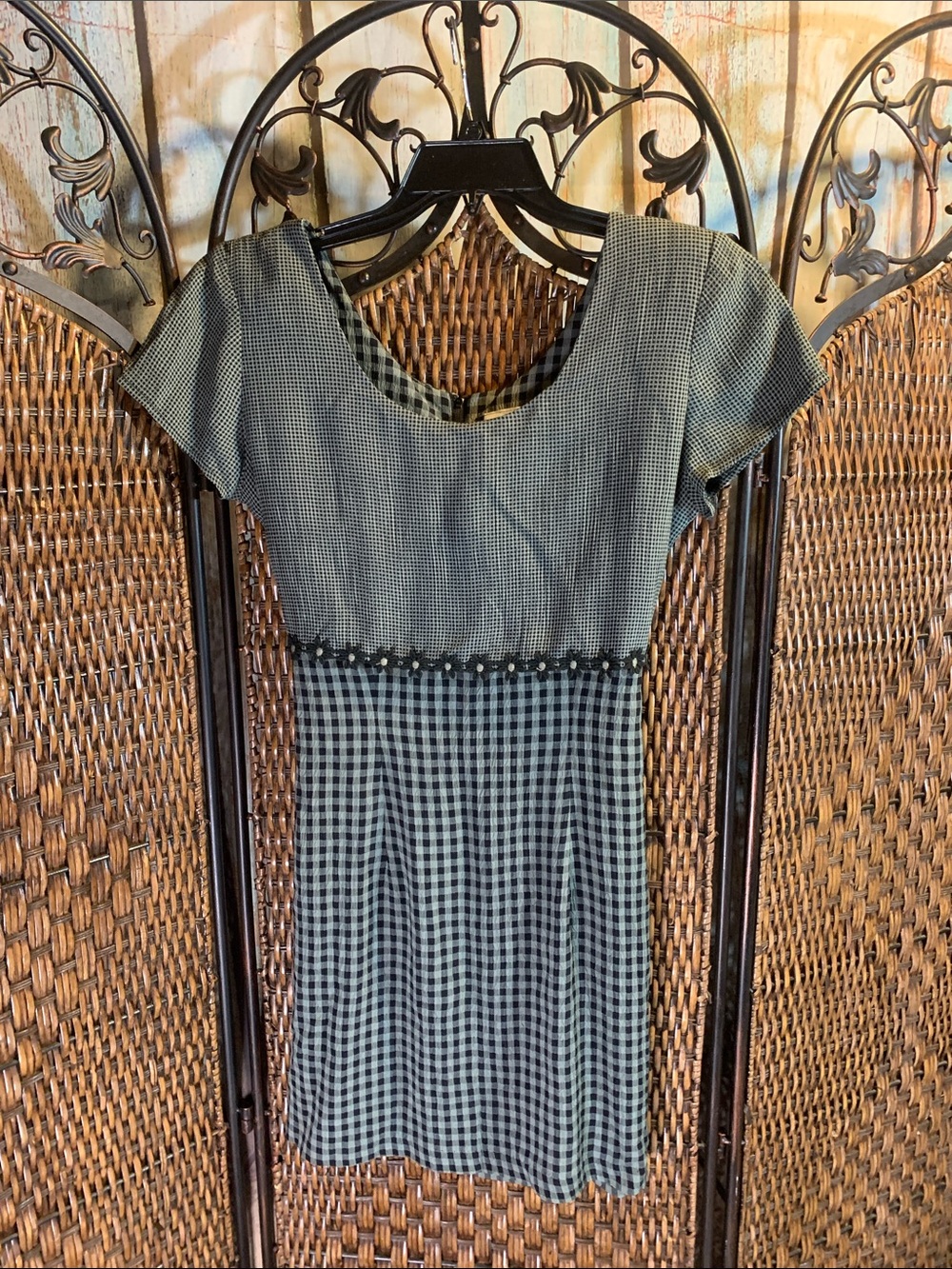 Vintage 90’s Casual Corner Checked Dress with Flowers Size 7/8